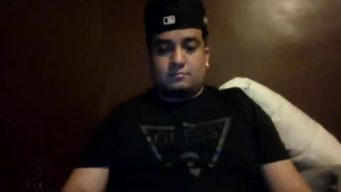 Snapshot of ozlo chatting on 11-18-25, 11:15 ozlo online show from 11-18-25, 11:15