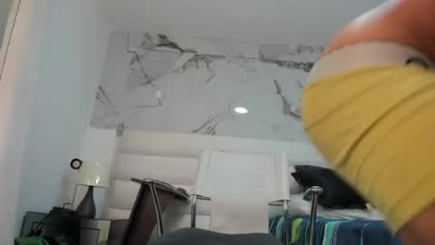 Snapshot of ozuna_hot_ chatting on 07-07-26, 06:27 ozuna_hot_ online show from 07-07-26, 06:27