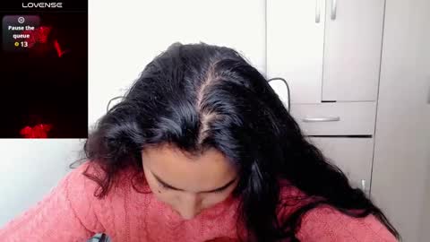 Snapshot of p_o_l_e_t_t chatting on 02-07-25, 04:56 Jane online show from 02-07-25, 04:56