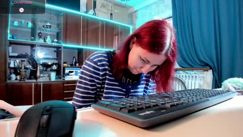 Snapshot of pa1e_pr1ncess chatting on 01-23-25, 01:56 Ella online show from 01-23-25, 01:56