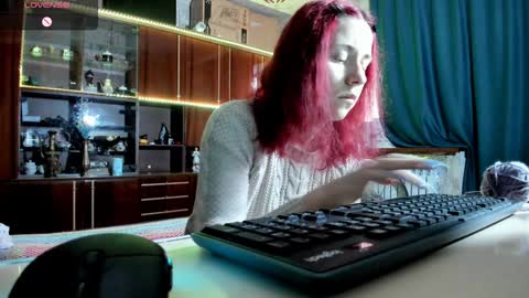 Snapshot of pa1e_pr1ncess chatting on 01-25-25, 06:34 Ella online show from 01-25-25, 06:34