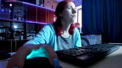 Snapshot of pa1e_pr1ncess chatting on 02-05-25, 06:46 Ella online show from 02-05-25, 06:46