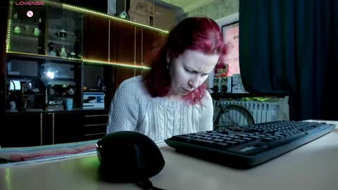 Snapshot of pa1e_pr1ncess chatting on 02-06-25, 01:10 Ella online show from 02-06-25, 01:10