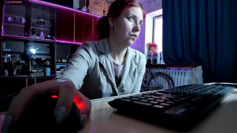 Snapshot of pa1e_pr1ncess chatting on 03-05-25, 06:33 Ella online show from 03-05-25, 06:33