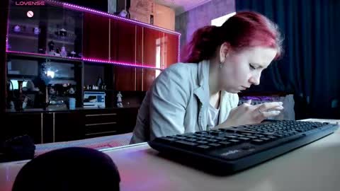 Snapshot of pa1e_pr1ncess chatting on 03-05-25, 11:38 Ella online show from 03-05-25, 11:38