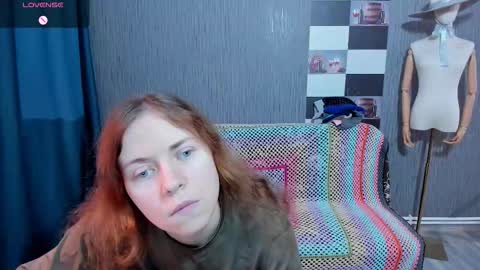 Snapshot of pa1e_pr1ncess chatting on 10-30-25, 08:16 Ella online show from 10-30-25, 08:16