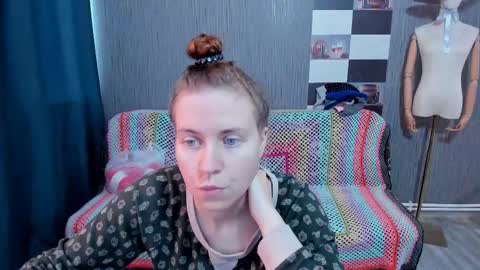 Snapshot of pa1e_pr1ncess chatting on 11-02-25, 07:22 Ella online show from 11-02-25, 07:22