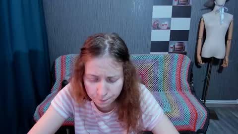 Snapshot of pa1e_pr1ncess chatting on 11-14-25, 08:46 Ella online show from 11-14-25, 08:46