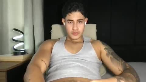 Javi    online show from 09-11-25, 10:21