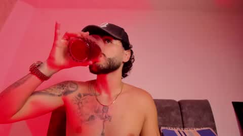pablo_veleez online show from 07-21-26, 05:43