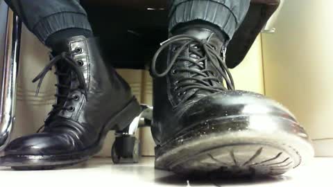 Pablo Meness online show from 01-21-25, 05:41