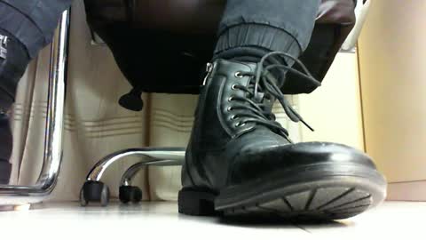 Pablo Meness online show from 01-22-25, 11:43