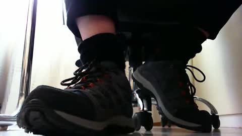 Pablo Meness online show from 03-03-25, 02:37