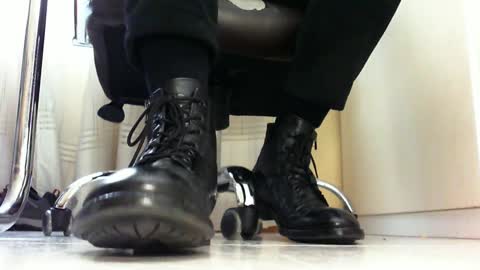 Pablo Meness online show from 03-10-25, 02:05