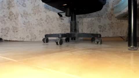 Snapshot of pablomenesssl chatting on 12-16-25, 02:33 Pablo Meness online show from 12-16-25, 02:33