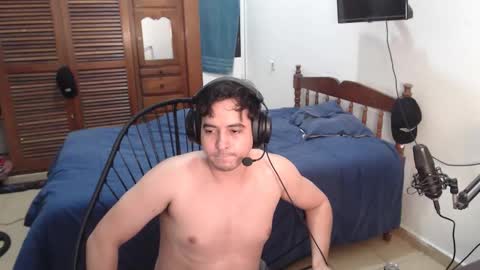 Snapshot of pablomingo chatting on 11-20-25, 08:03 pablomingo online show from 11-20-25, 08:03