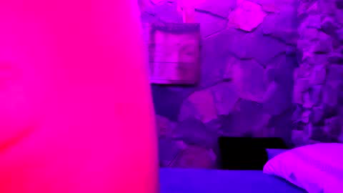 Snapshot of pablouyu chatting on 12-25-24, 05:48 pablouyu online show from 12-25-24, 05:48