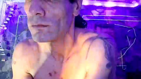 Snapshot of pablouyu chatting on 12-31-24, 05:33 pablouyu online show from 12-31-24, 05:33