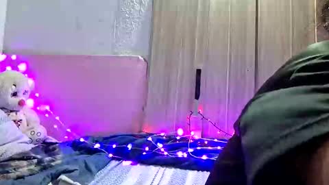 Snapshot of pablouyu chatting on 02-05-25, 04:16 pablouyu online show from 02-05-25, 04:16