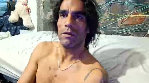 Snapshot of pablouyu chatting on 02-18-25, 12:26 pablouyu online show from 02-18-25, 12:26