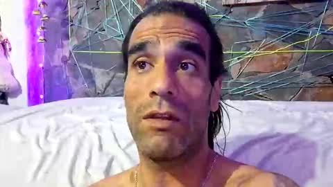 Snapshot of pablouyu chatting on 02-18-25, 03:31 pablouyu online show from 02-18-25, 03:31