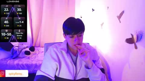 Snapshot of pafebame chatting on 10-18-25, 09:32 Fernanda online show from 10-18-25, 09:32