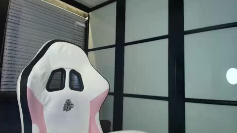 Snapshot of paigejayden chatting on 03-06-25, 09:09 Paige online show from 03-06-25, 09:09