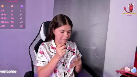 Snapshot of paigejayden chatting on 11-18-25, 04:50 Paige online show from 11-18-25, 04:50