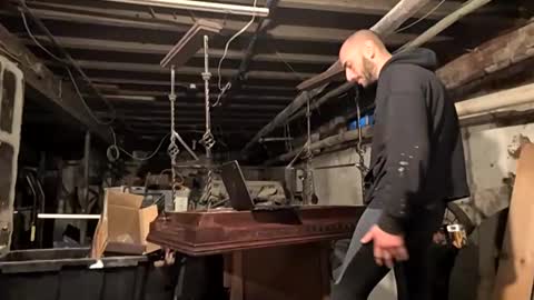 Eros online show from 02-11-25, 11:54