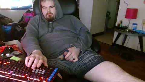 Snapshot of painwarrior chatting on 10-30-25, 01:45 painwarrior online show from 10-30-25, 01:45