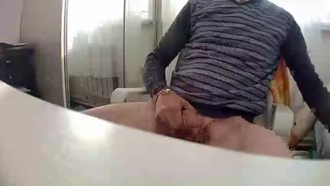 pajero1271 online show from 10-13-25, 04:01