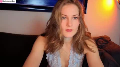Snapshot of palach2323 chatting on 01-10-26, 11:31 Katrin Vebber online show from 01-10-26, 11:31