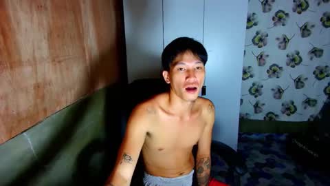 Snapshot of palaiyot143 chatting on 10-18-25, 12:39 palaiyot143 online show from 10-18-25, 12:39