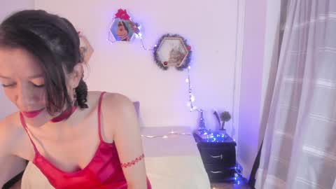 Paloma  online show from 12-31-24, 08:02