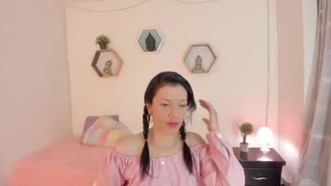 Paloma  online show from 03-09-25, 12:21