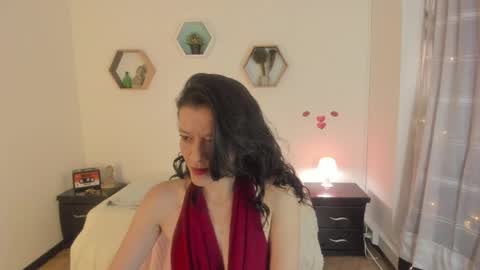 Paloma  online show from 04-25-26, 09:23