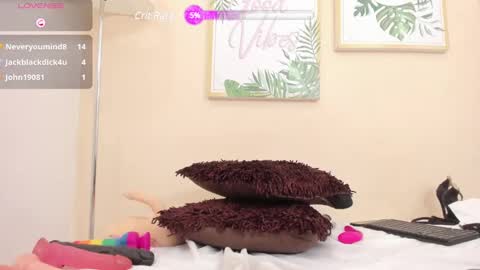 Snapshot of pameela_brown1 chatting on 12-21-24, 08:07 Pamela online show from 12-21-24, 08:07