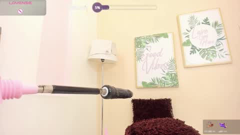 Snapshot of pameela_brown1 chatting on 01-28-25, 08:58 Pamela online show from 01-28-25, 08:58