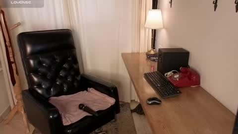 pamela_johnsonn online show from 04-27-26, 05:33