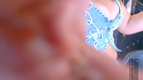 Snapshot of pamela_milf46 chatting on 07-15-26, 12:32 pamela_milf46 online show from 07-15-26, 12:32