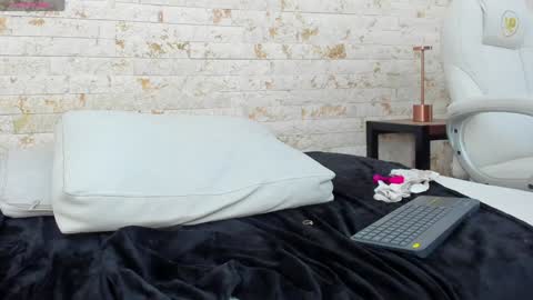 Pamela West online show from 12-27-24, 10:37