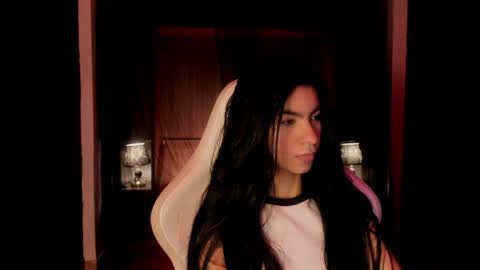 Snapshot of pamelaascott chatting on 05-16-26, 04:31 P A M online show from 05-16-26, 04:31