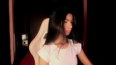 Snapshot of pamelaascott chatting on 05-26-26, 04:19 P A M online show from 05-26-26, 04:19