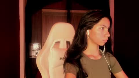 Snapshot of pamelaascott chatting on 05-27-26, 04:09 P A M online show from 05-27-26, 04:09