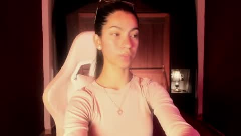 Snapshot of pamelaascott chatting on 05-29-26, 04:10 P A M online show from 05-29-26, 04:10