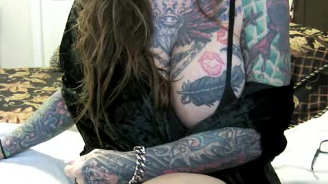 PAMELA GUNNS online show from 02-16-25, 06:21