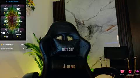 Paola online show from 03-01-25, 02:26