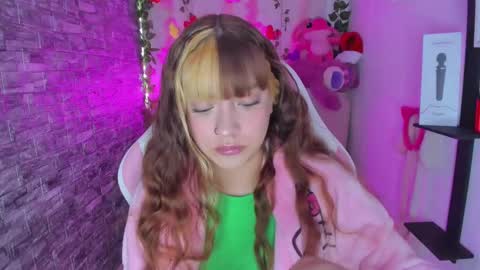 Snapshot of pamelajhonsom chatting on 01-03-25, 02:30 pamelajhonsom online show from 01-03-25, 02:30