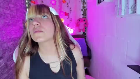 Snapshot of pamelajhonsom chatting on 01-27-25, 06:41 pamelajhonsom online show from 01-27-25, 06:41