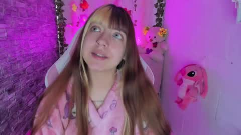 Snapshot of pamelajhonsom chatting on 02-22-25, 04:19 pamelajhonsom online show from 02-22-25, 04:19